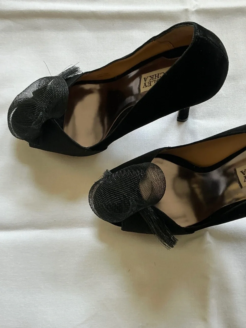 Badgley Mischka size black